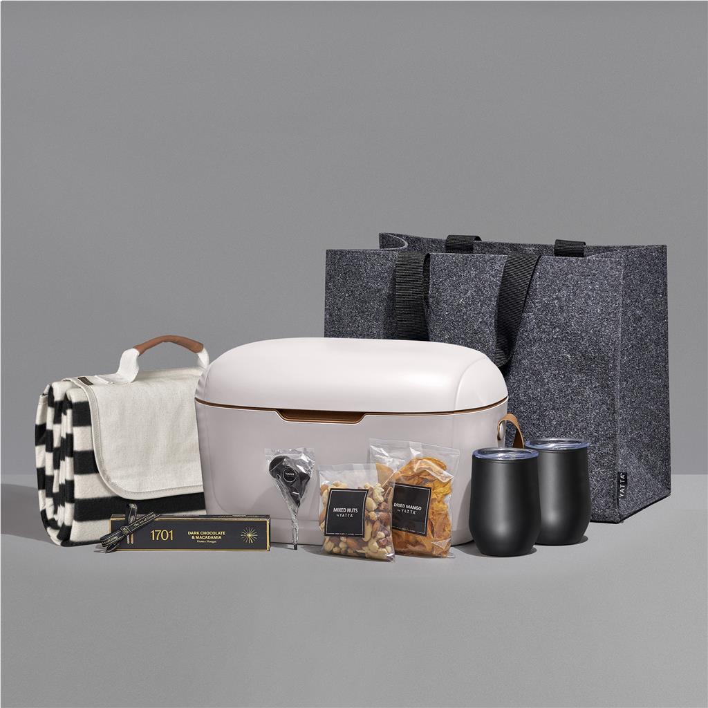 Yatta Outdoor Indulgence Hamper - Image 9