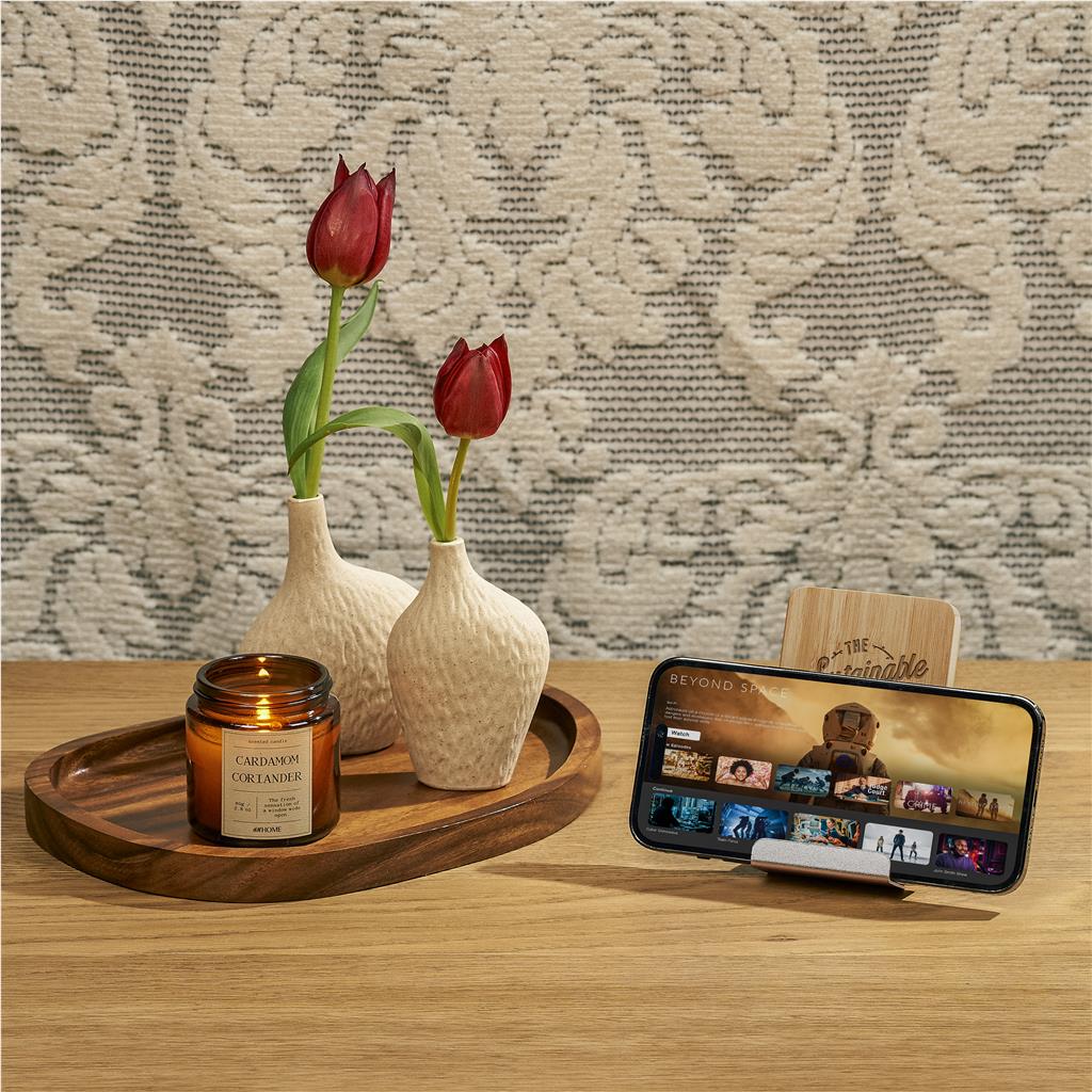 Okiyo Hakka Bamboo & Recycled Aluminium Wireless Charging Phone Stand - Image 9